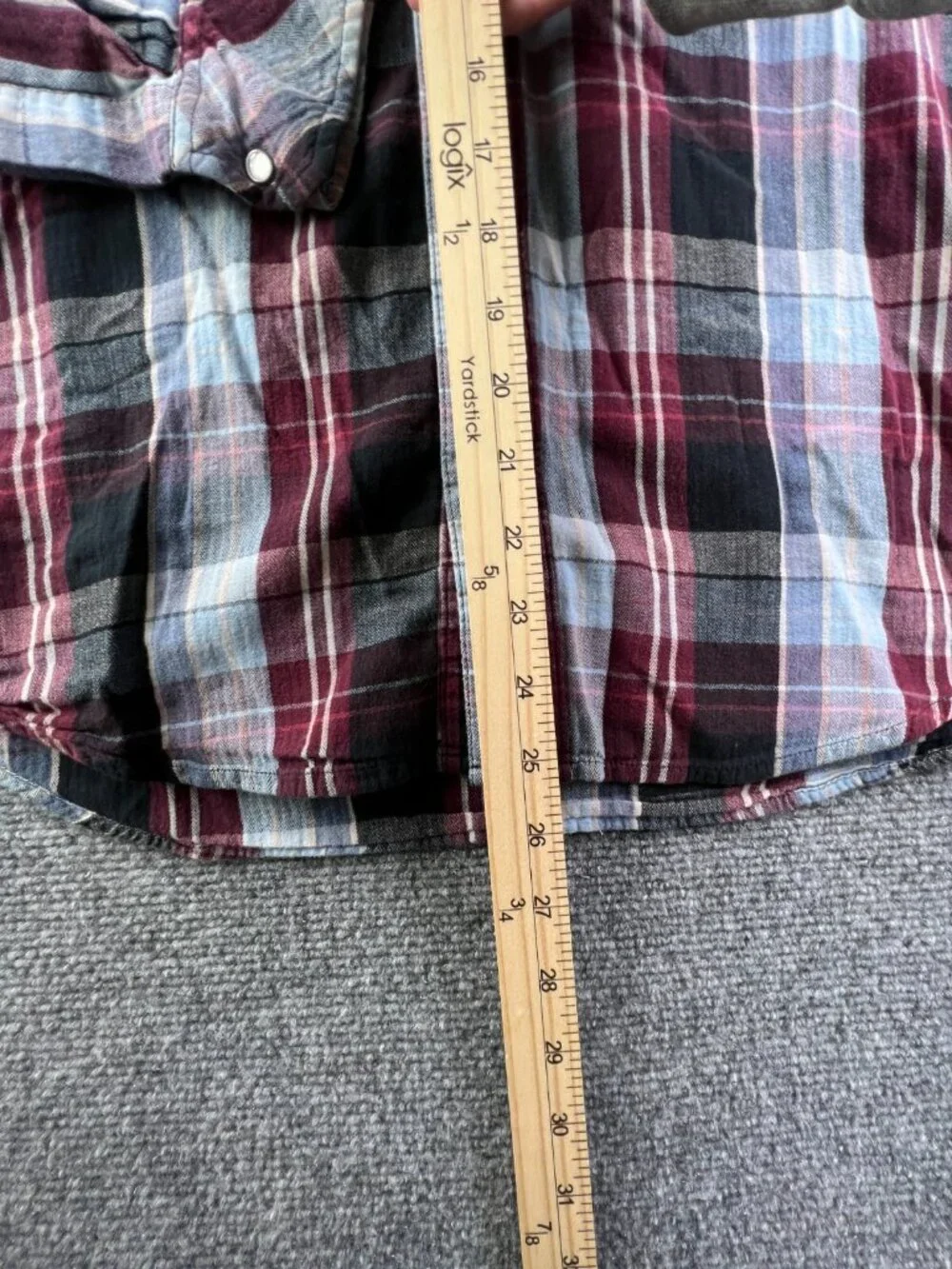 Levi’s Pearl Snap Shirt Lightweight Flannel Plaid Red Blue Small Modern Fit